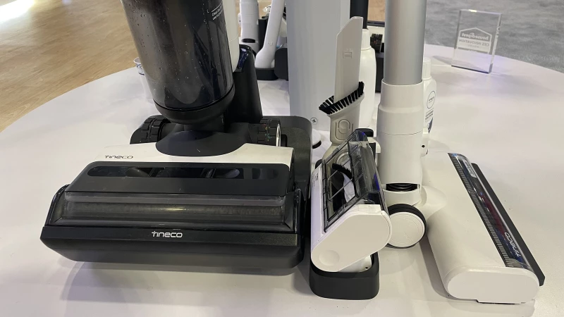 Tineco's Floor One Switch S7 Stuns the Crowd at CES 2024