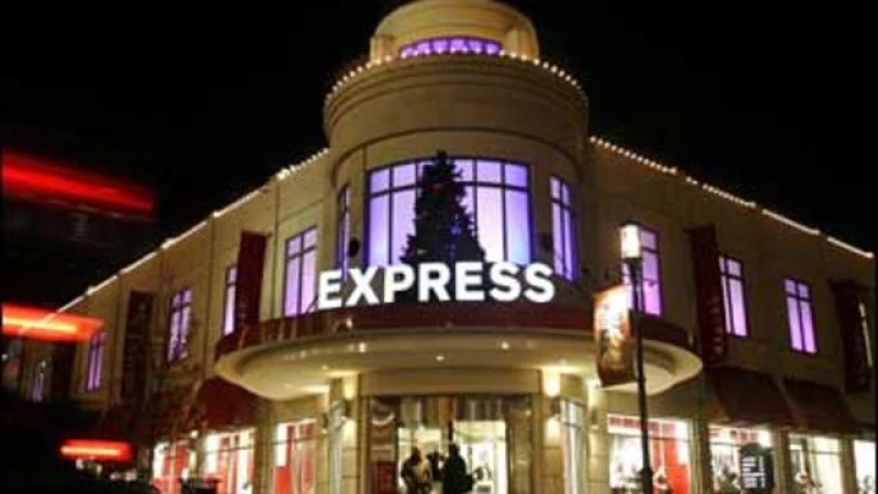 Express Faces Financial Crisis: Announces Bankruptcy Filing and Closure of 100 Stores