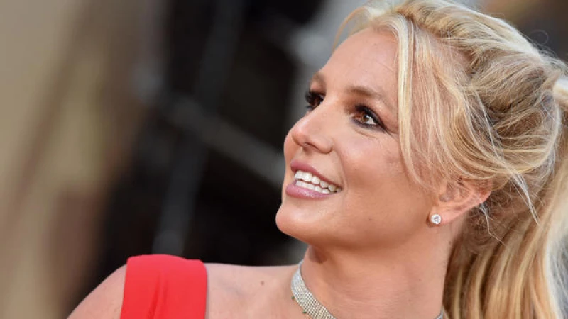 "Britney Spears Resolves Legal Fees Dispute with Father in a Surprising Turn of Events"